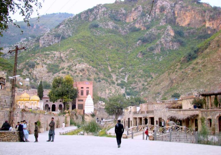 Saidpur Village Road