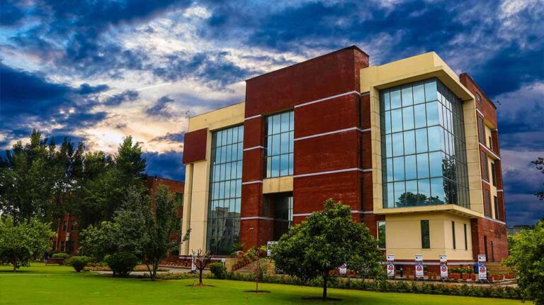 Best Universities in Islamabad