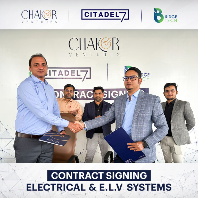 Contract signing between Chakor Ventures and Bridge Tech