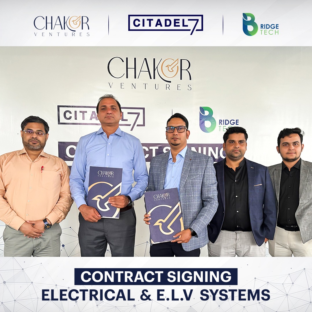 Contract signing between Chakor Ventures and Bridge Tech