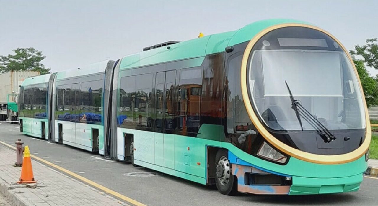 Lahore Welcomes First-Ever Electric Tram from China
