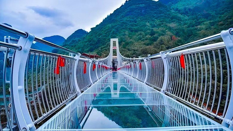 Pakistan’s First Sky Glass Bridge Planned for Murree