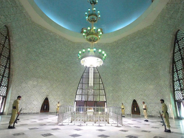 Grave Hall inside tomb of quaid e azam