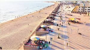 food spots near manora beach