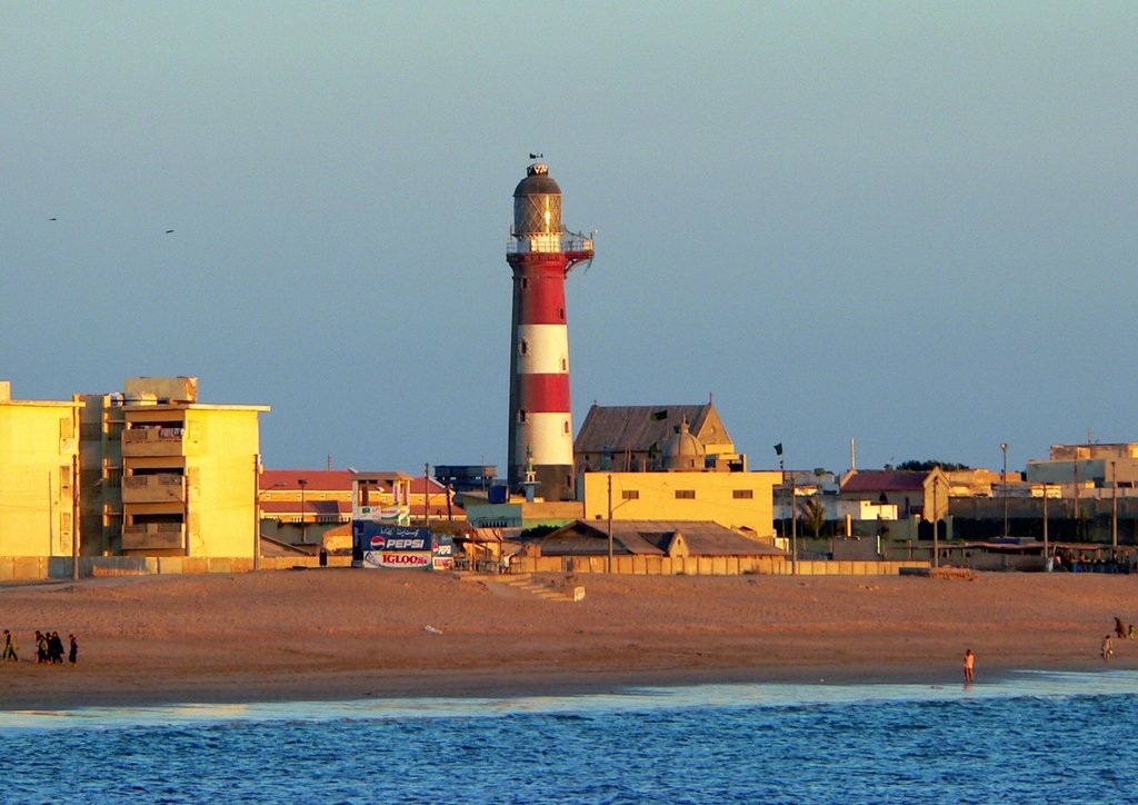 manora beach light house