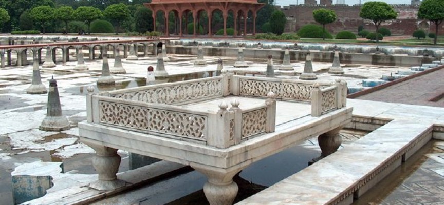 shalamar garden marble structures