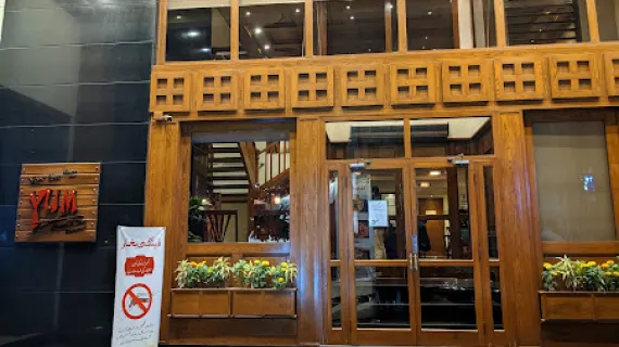 Yum Chiese and Thai Restaurant