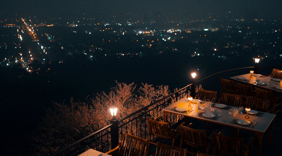 The dome restaurant in daman e koh