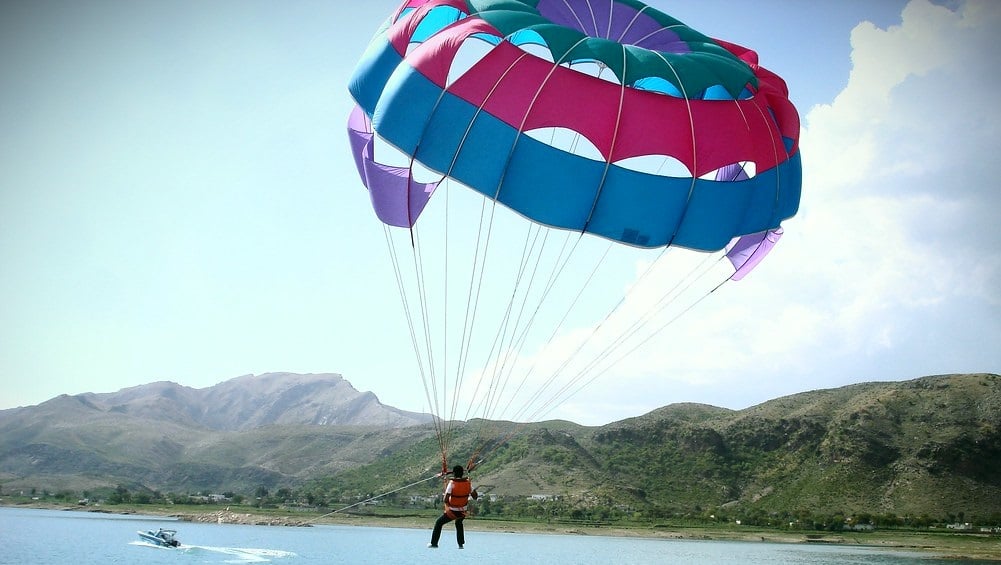 khanpur dam islamabad parasailing