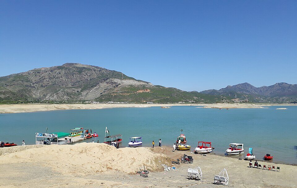 khanpur dam islamabad suring summers