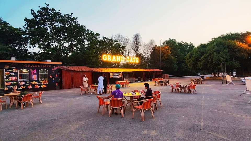 Café Grand Bahria Town Food Street Eid