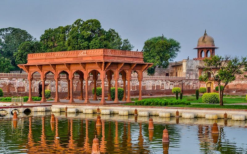 Shalimar Gardens eid day out lahore