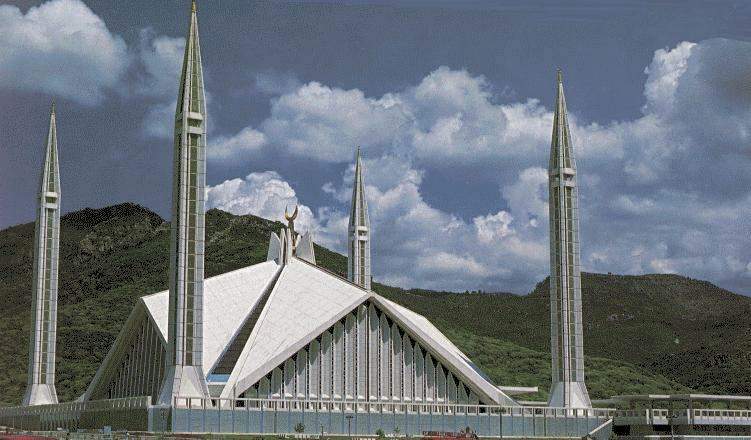 faisal masjid minarets