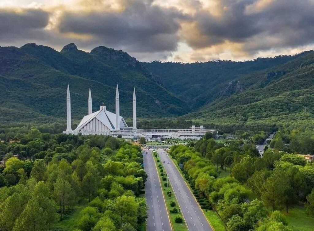 faisal mosque islamabad pakistan