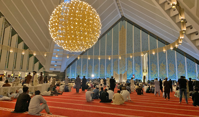 interior view of faisal masjid islamabad