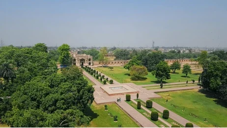 tomb of Jahangir