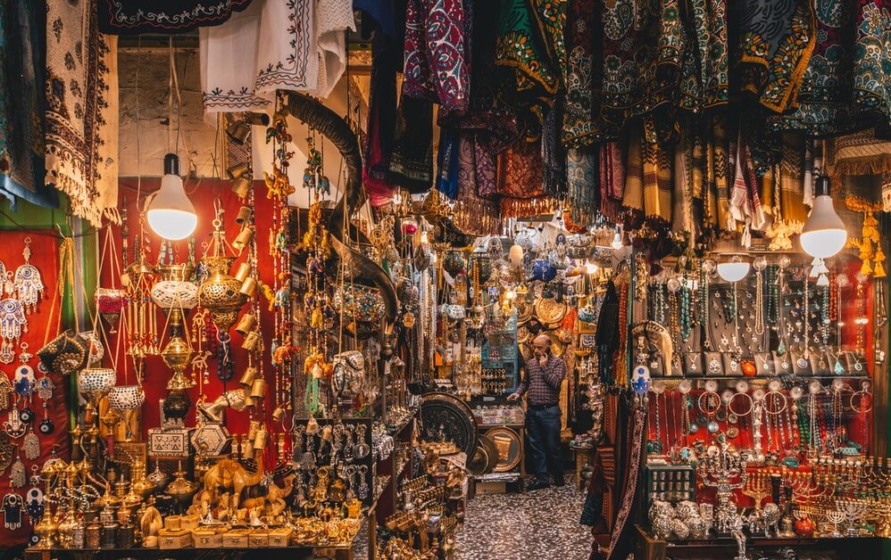 famous markets in lahore