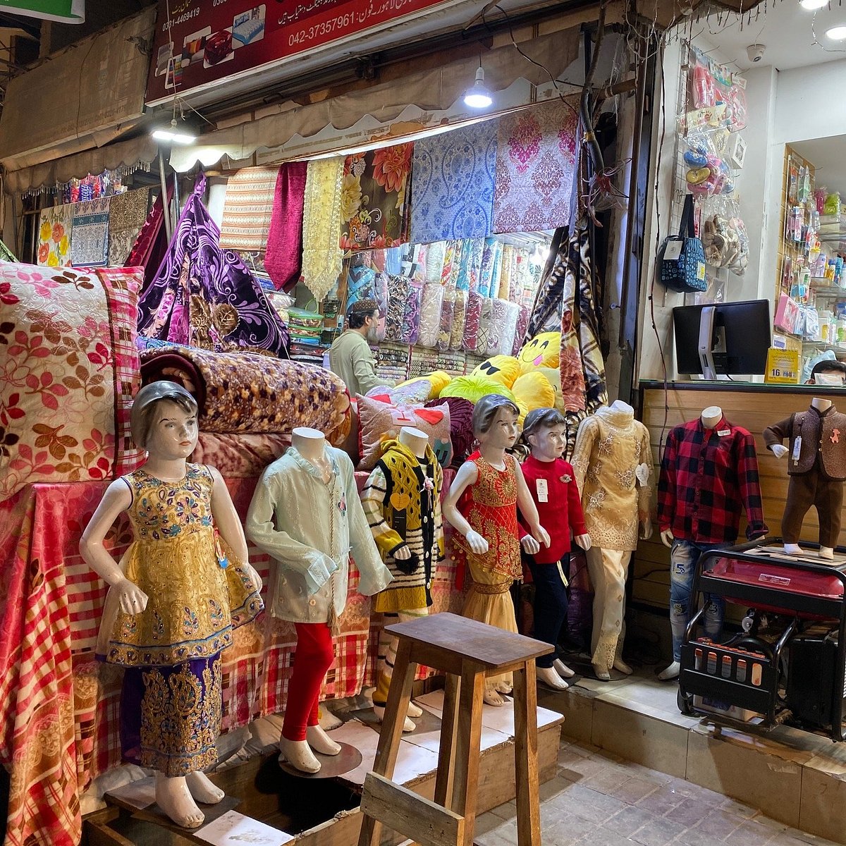 Clothing shops at anarkali bazaar lahore