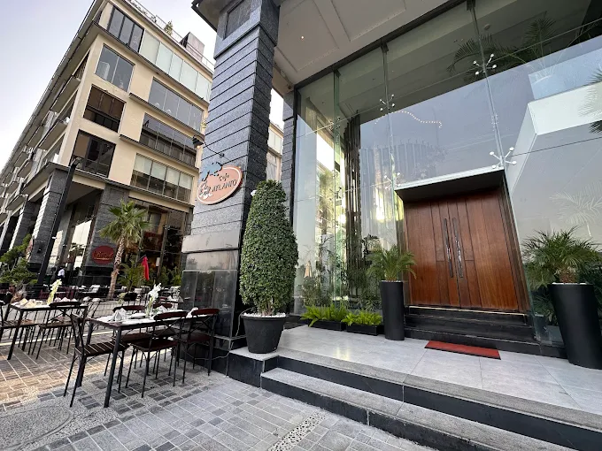 Cafe Aylanto Raya DHA
