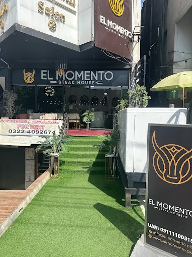 El Momento Steak House Lahore