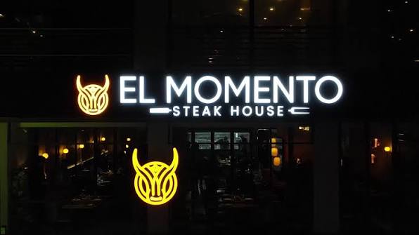 El Momento restaurant in lahore