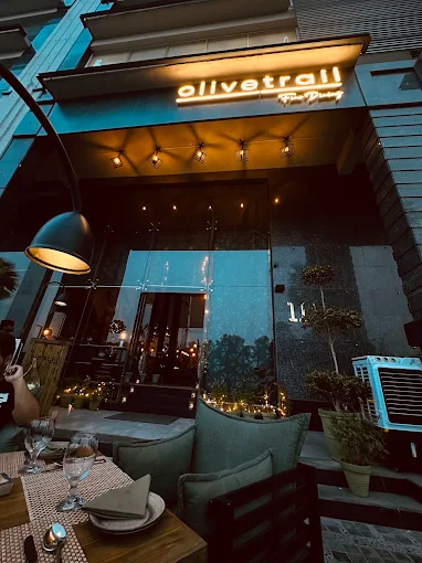 Olivetrail Raya