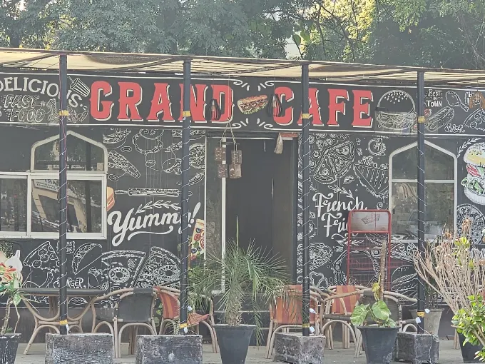 The Grand Cafe & Restaurant
