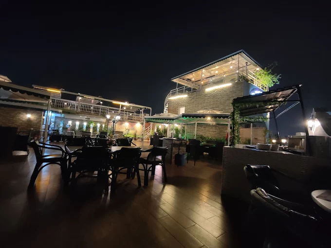 Bistro 201