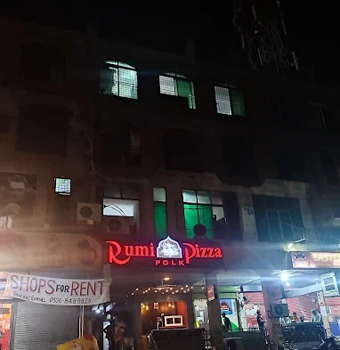 Rumi Folk Pizza